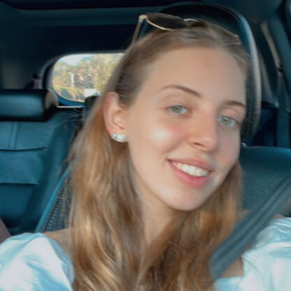 Maria Carolina Mendonça